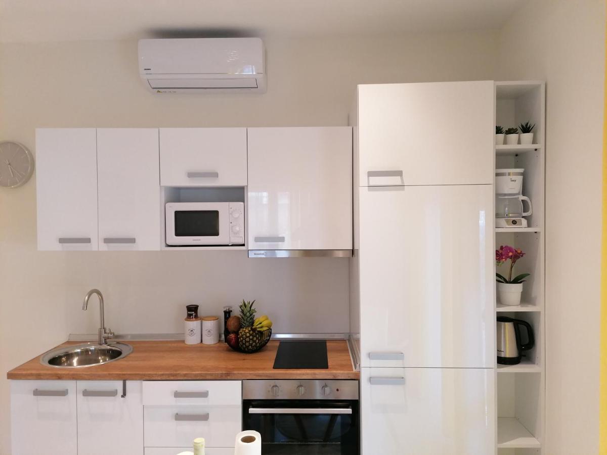 Sea Pleasure Apartment Peraia  Bagian luar foto