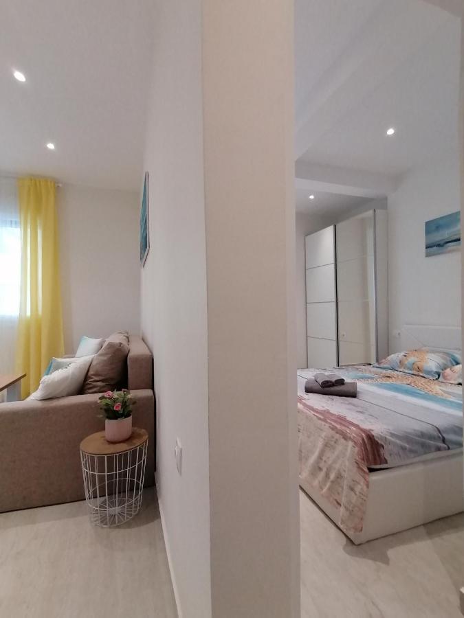 Sea Pleasure Apartment Peraia  Bagian luar foto